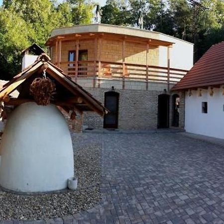Zempleni Pitvaros Piheno Telkibánya 外观 照片
