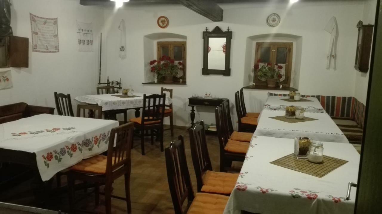 Zempleni Pitvaros Piheno Telkibánya 外观 照片