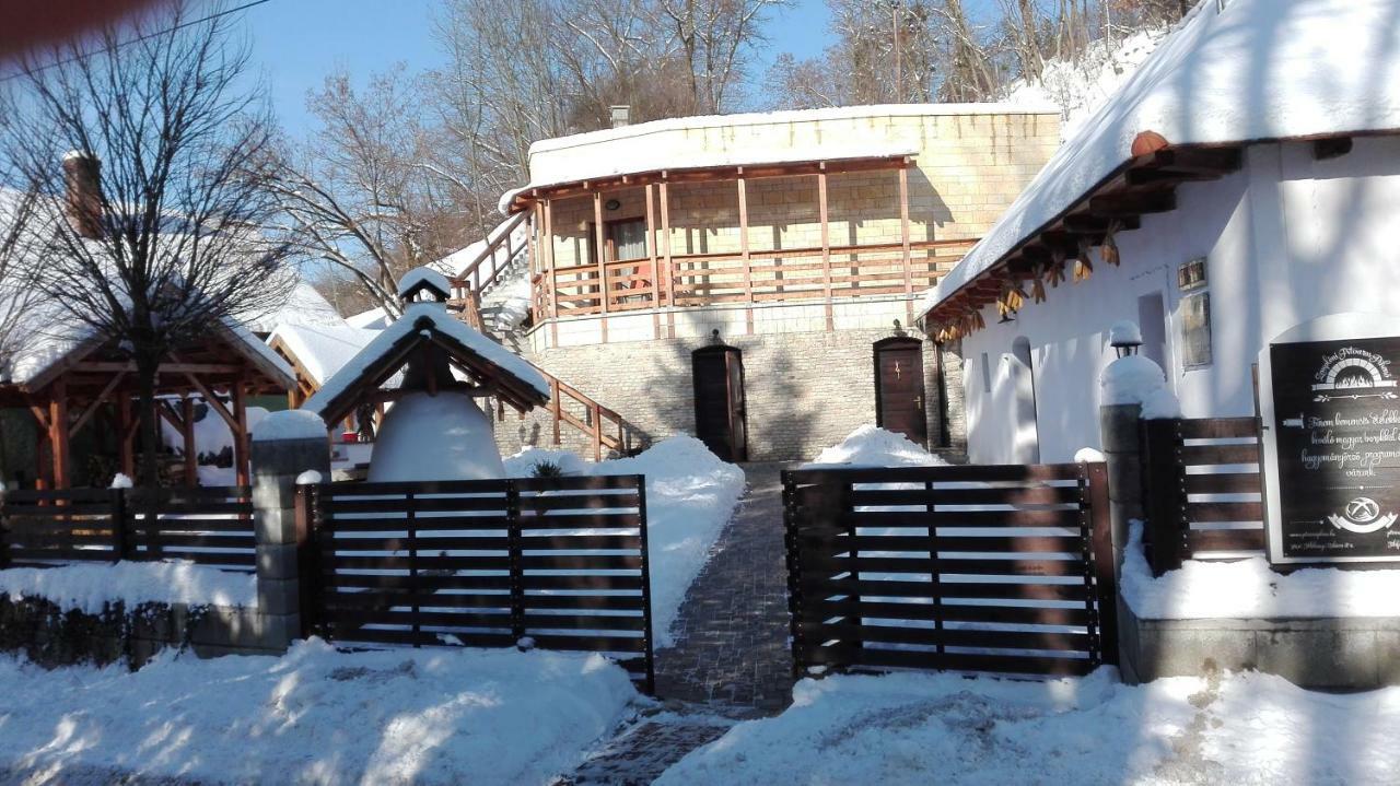 Zempleni Pitvaros Piheno Telkibánya 外观 照片